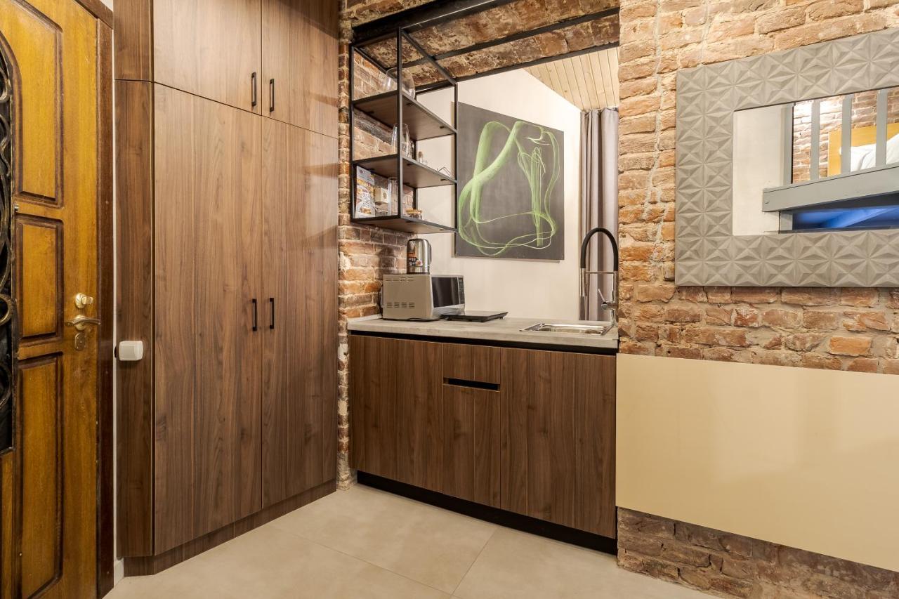 Lesi Apartment With Terrace ลวีฟ ภายนอก รูปภาพ